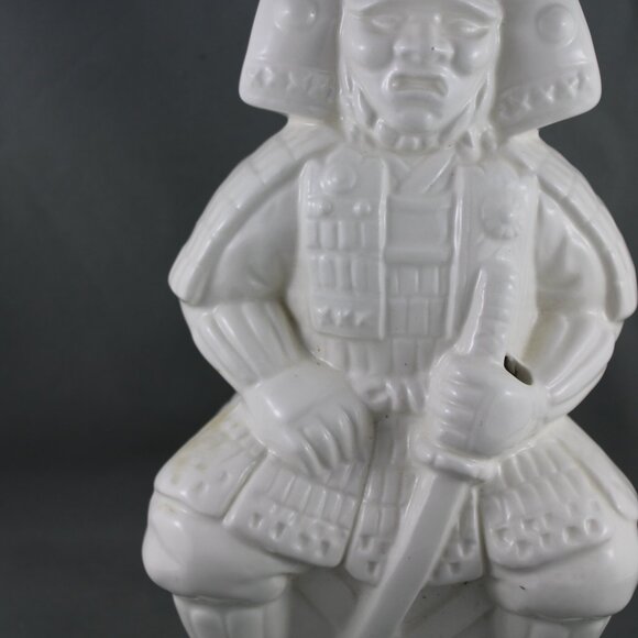 Vintage Benihana Mug - Seated Samuria by Okinawa Gardens - Ceramic Mug - Picture 3 of 10